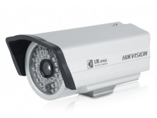 Аналоговая камера HikVision DS-2CC102P-IR3